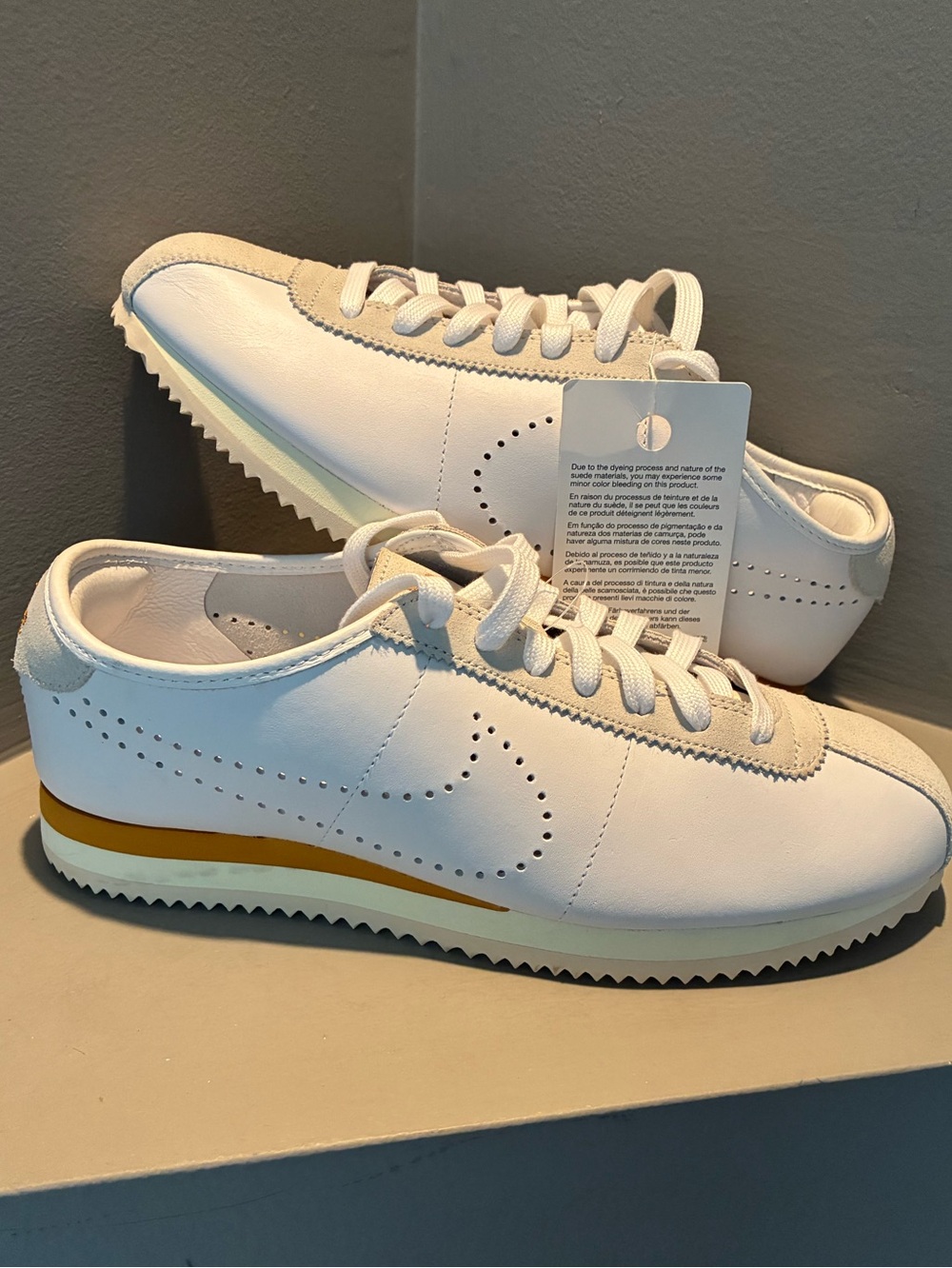 NIKE CORTEZ Leather - size 9